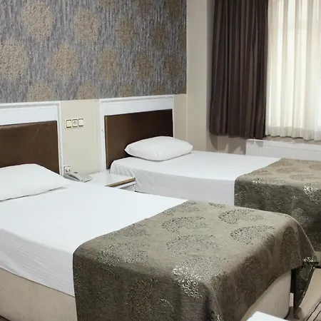 Hotel The Lines Hotel 3*
